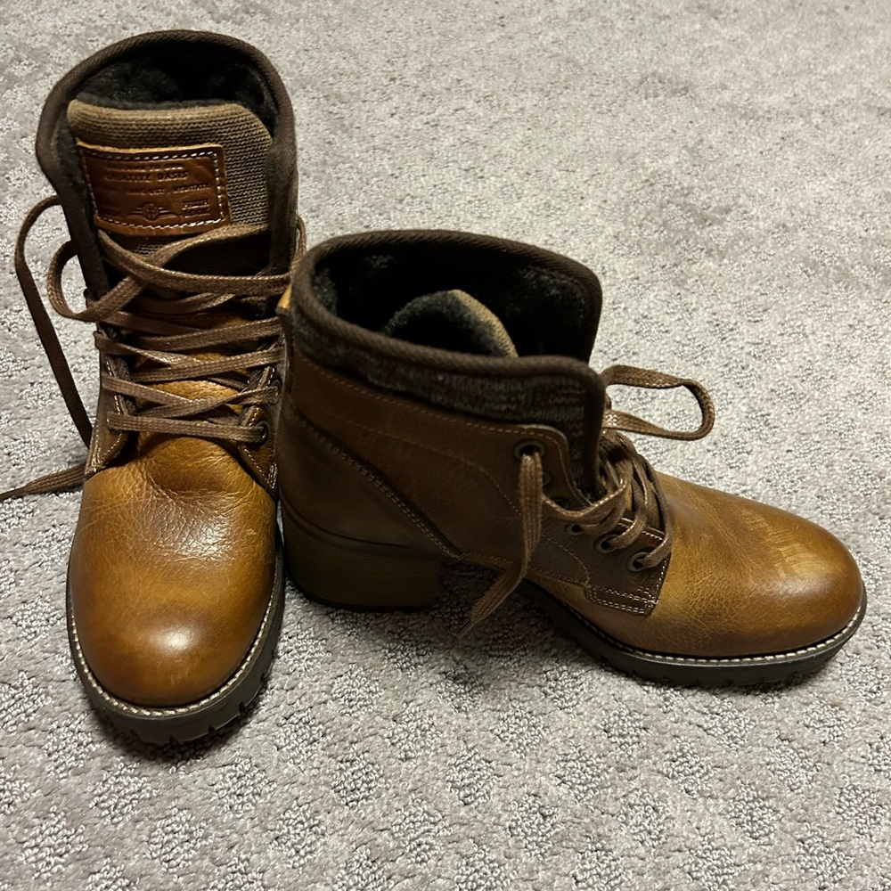 Bull Boxer Boots (cognac) Size 8